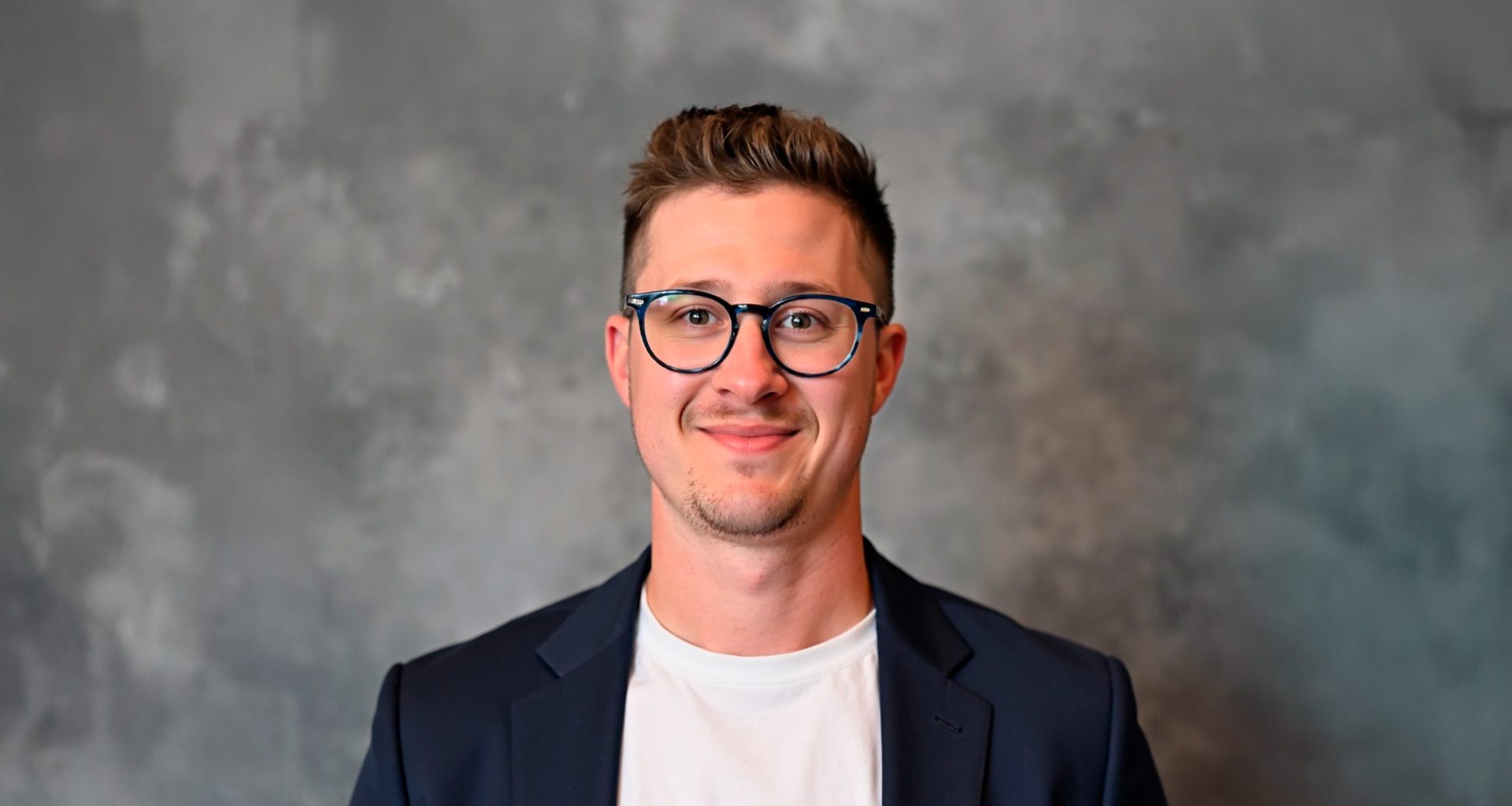 Dr. Connor Robertson